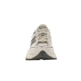 9060 Sneakers