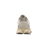 9060 Sneakers