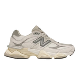9060 Sneakers