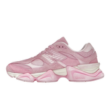 9060 Sneakers